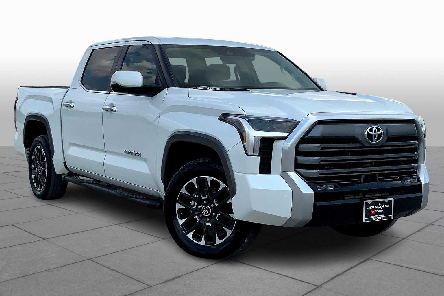 2024 Toyota Tundra Limited CrewMax photo 2
