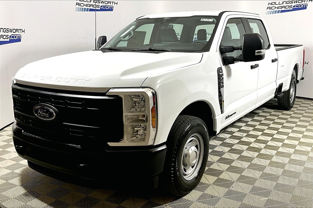2026 Ford F-250 Super Duty XL's photo