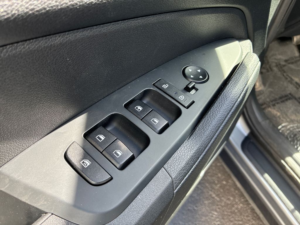 2023 Kia Sportage Hybrid LX photo 10