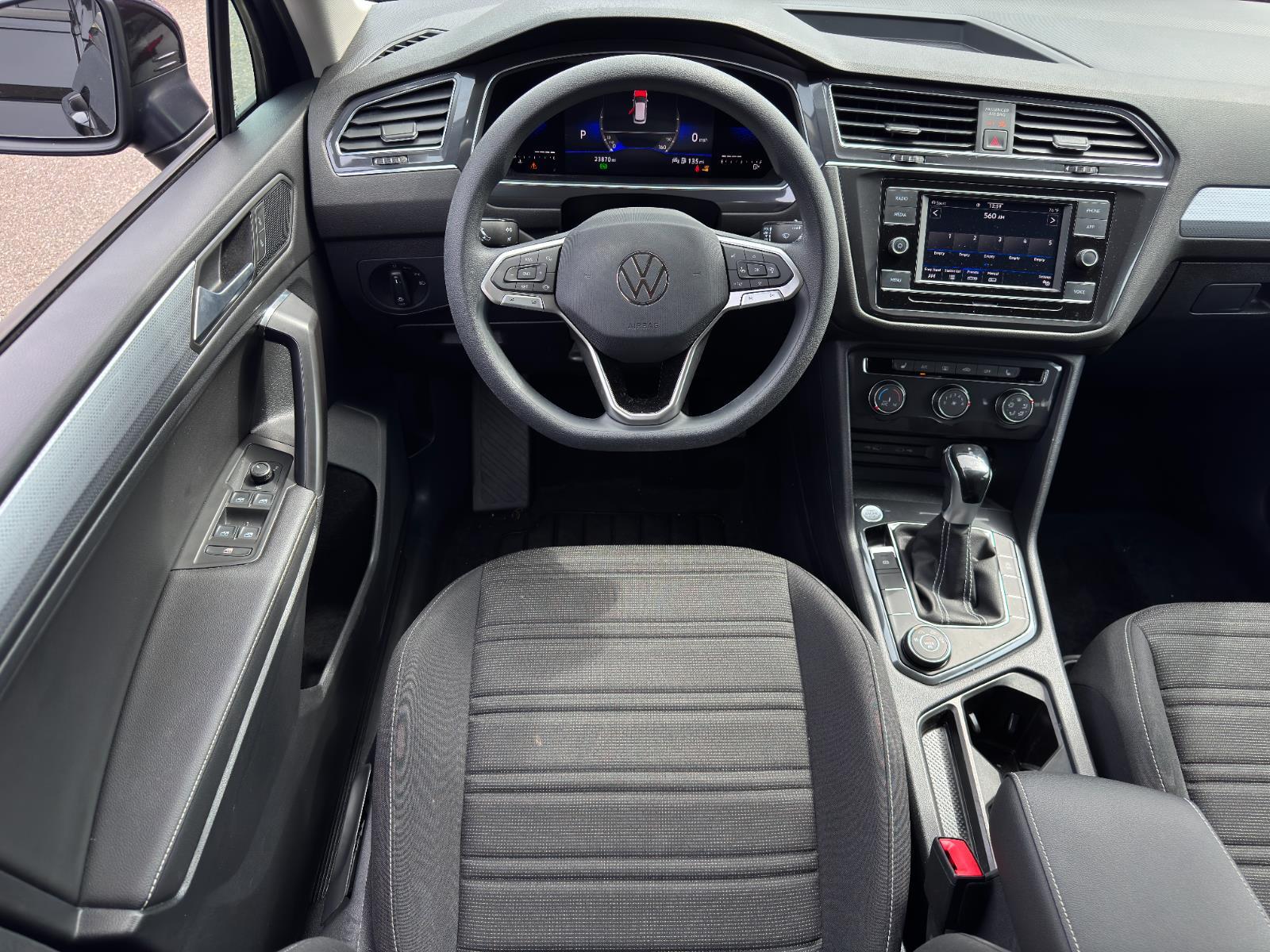 2022 Volkswagen Tiguan S photo 23