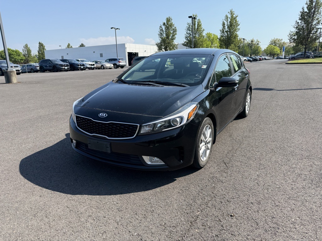 2017 Kia Forte LX photo 3