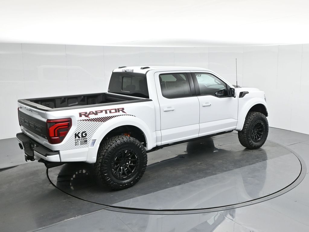 2025 Ford F-150 Raptor photo 39