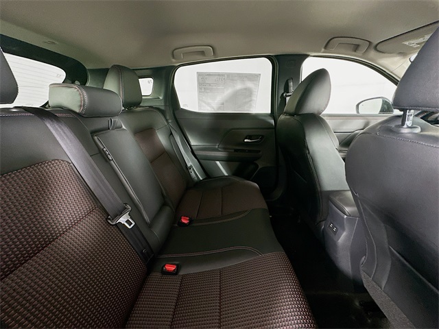 2025 Nissan Kicks SR photo 23