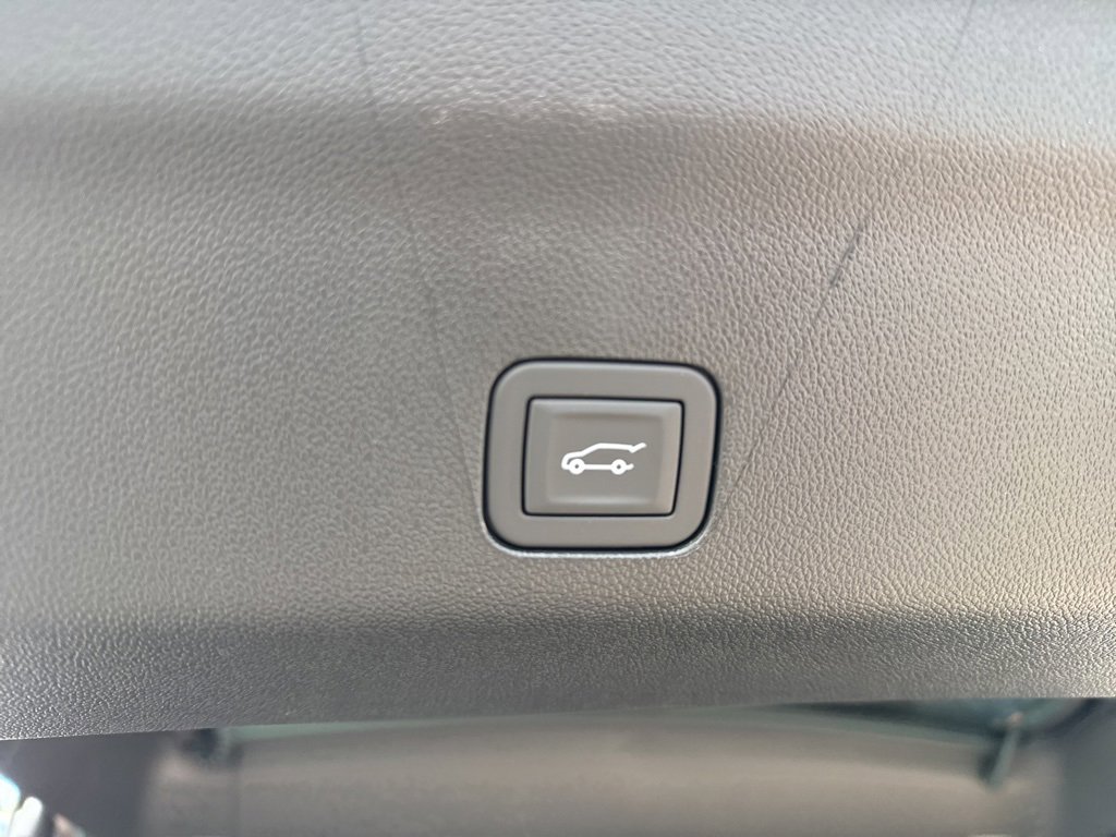 2025 Chevrolet Tahoe Z71 photo 33