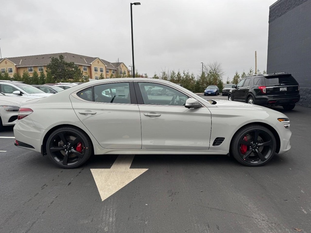2026 Genesis G70 3.3T Sport Prestige photo 2