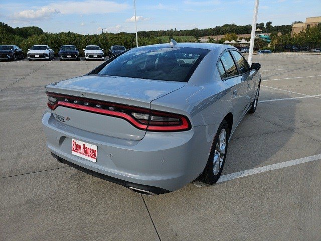 2021 Dodge Charger SXT photo 4