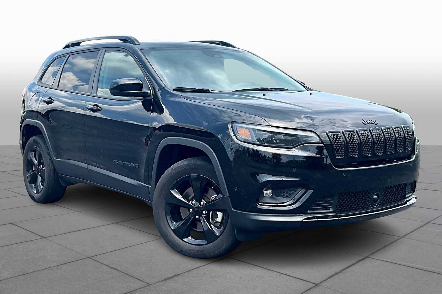 Image of Pre-Owned 2023 Jeep Cherokee Altitude Lux