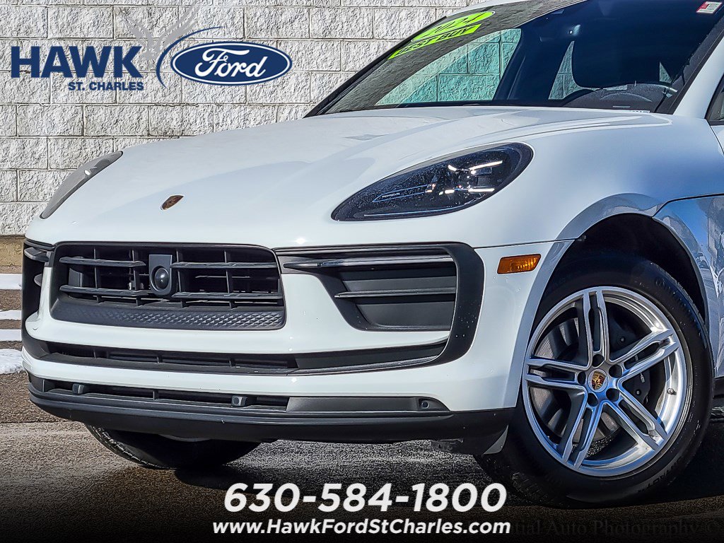 2024 PORSCHE MACAN - Image 1