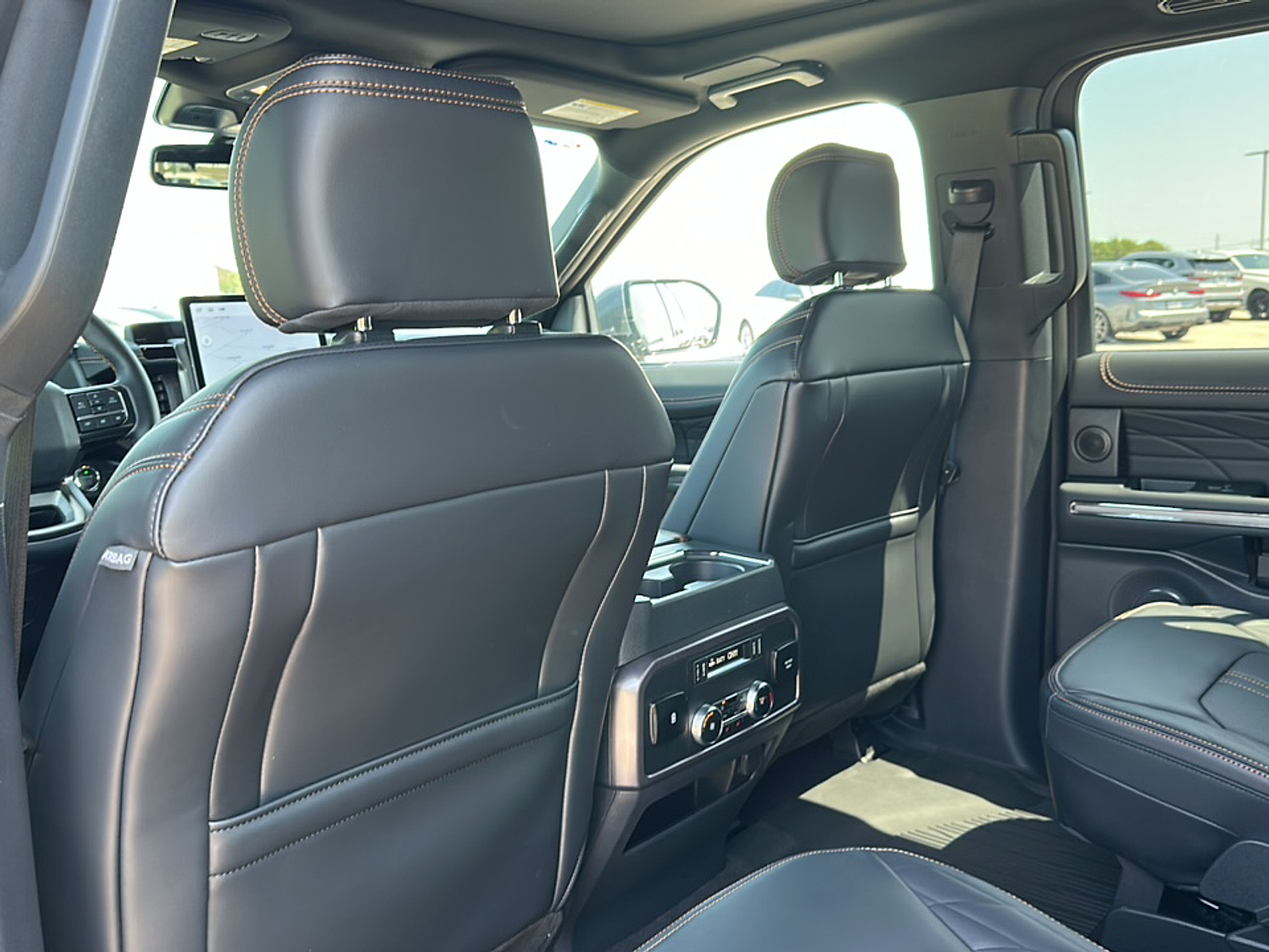 2024 Ford Expedition Platinum photo 4