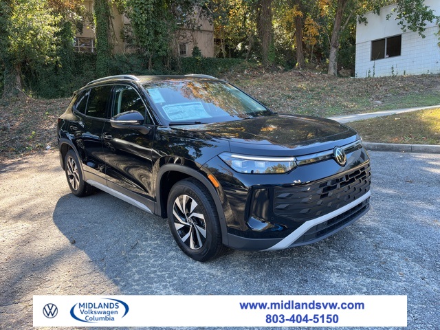 2025 Volkswagen Tiguan S's photo