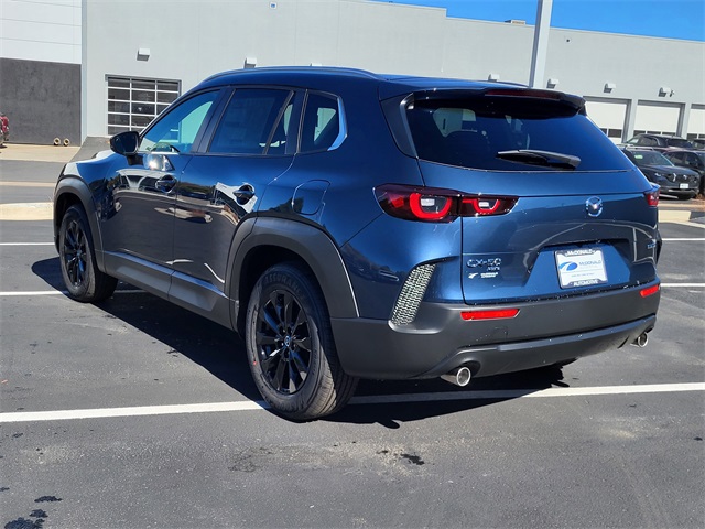2025 Mazda CX-50 2.5 S Preferred photo 3