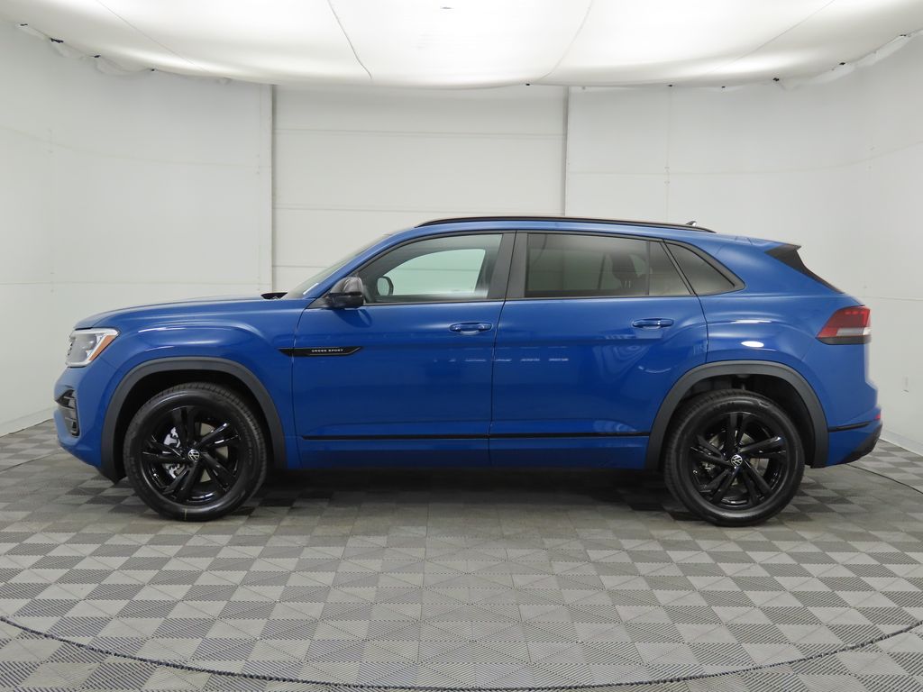 2026 Volkswagen Atlas Cross Sport SEL R-Line photo 8