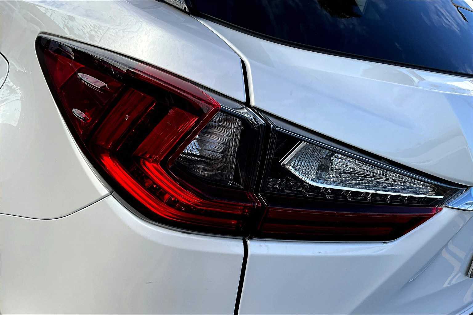 2022 Lexus RX photo 26