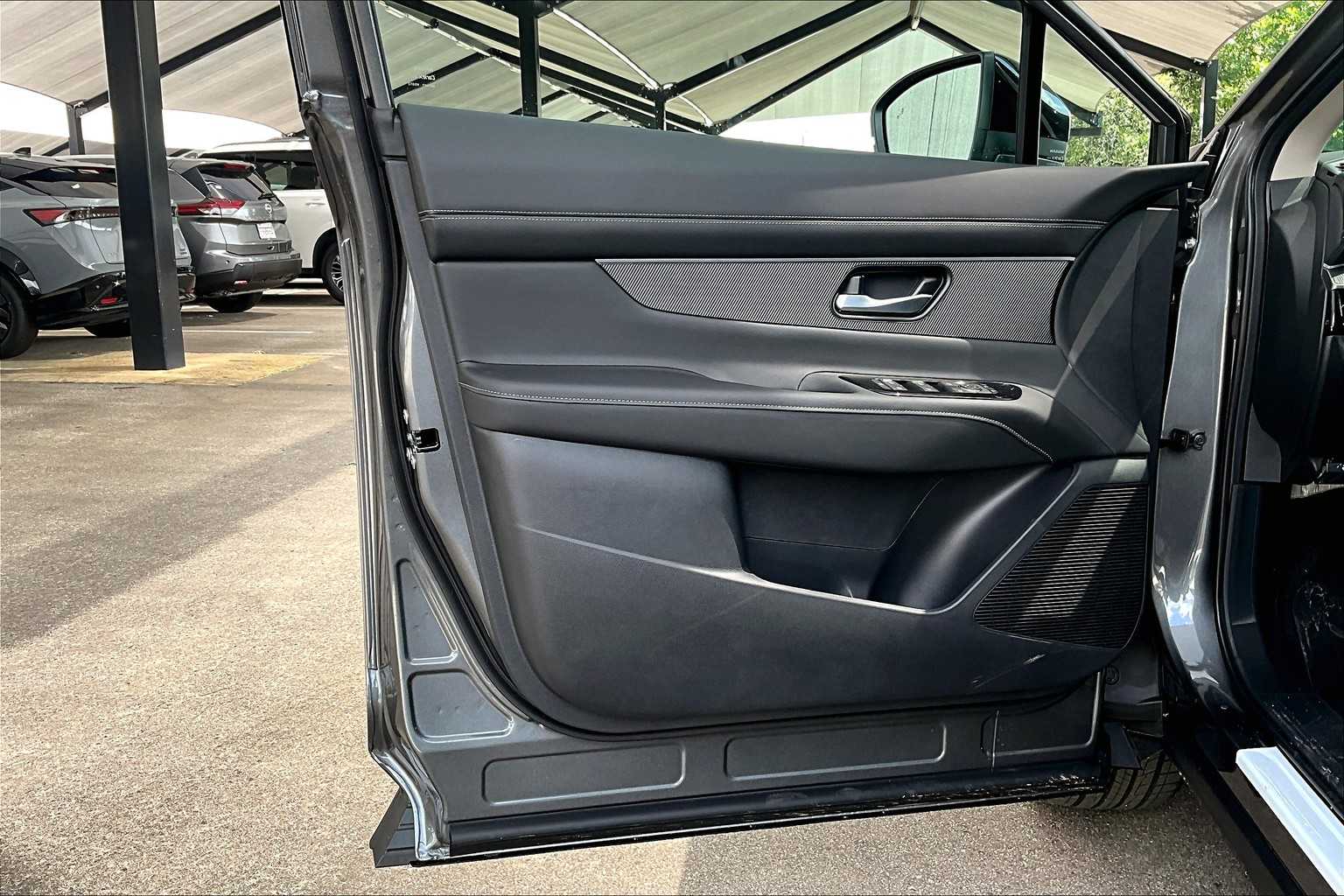 2025 Nissan Murano SV photo 13