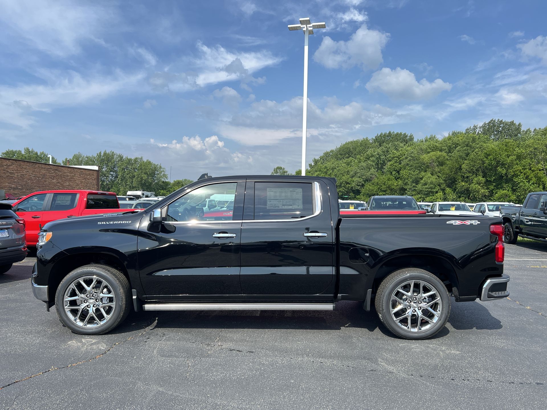 2025 Chevrolet Silverado 1500 LTZ photo 2
