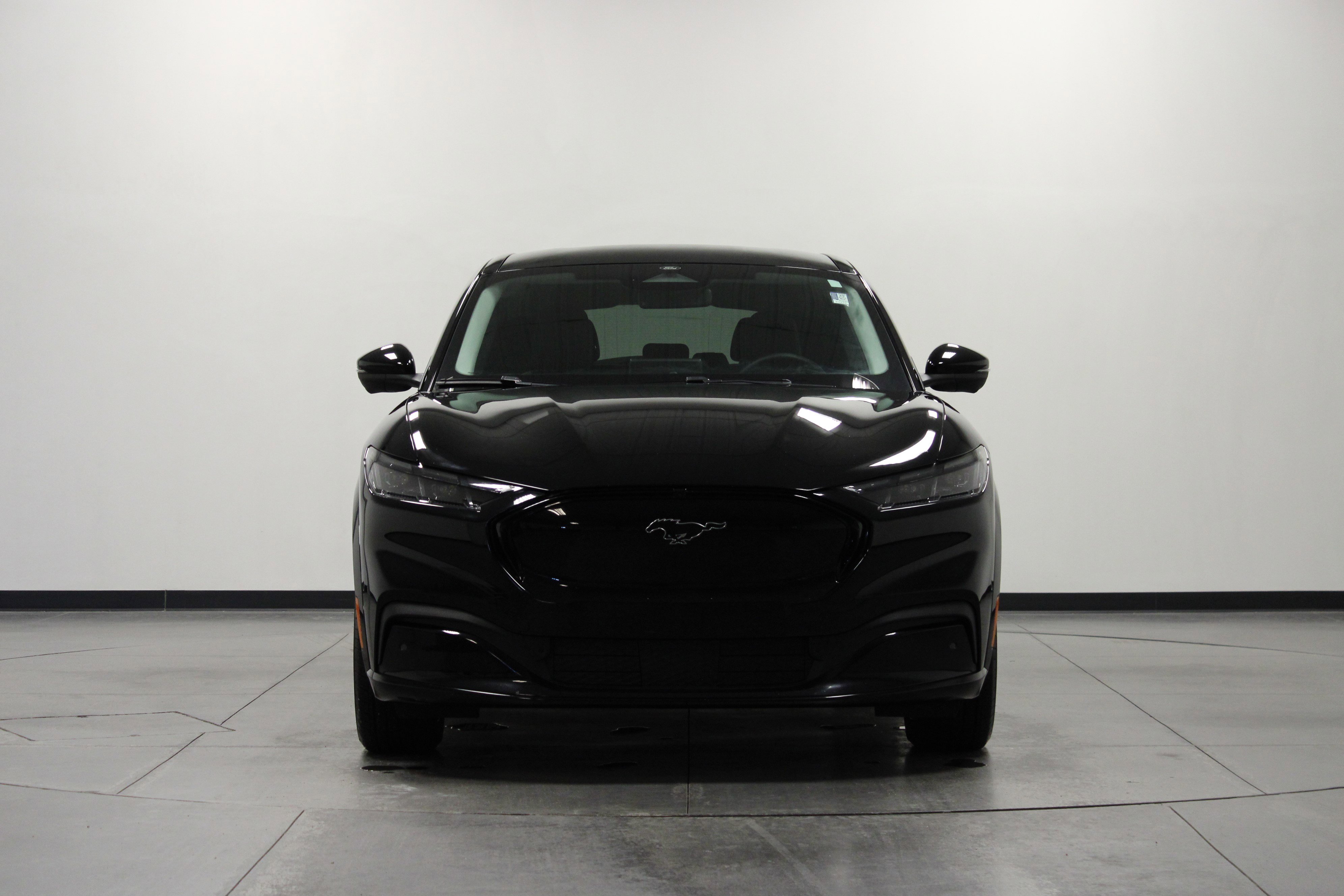 2024 Ford Mustang Mach-E Premium photo 8