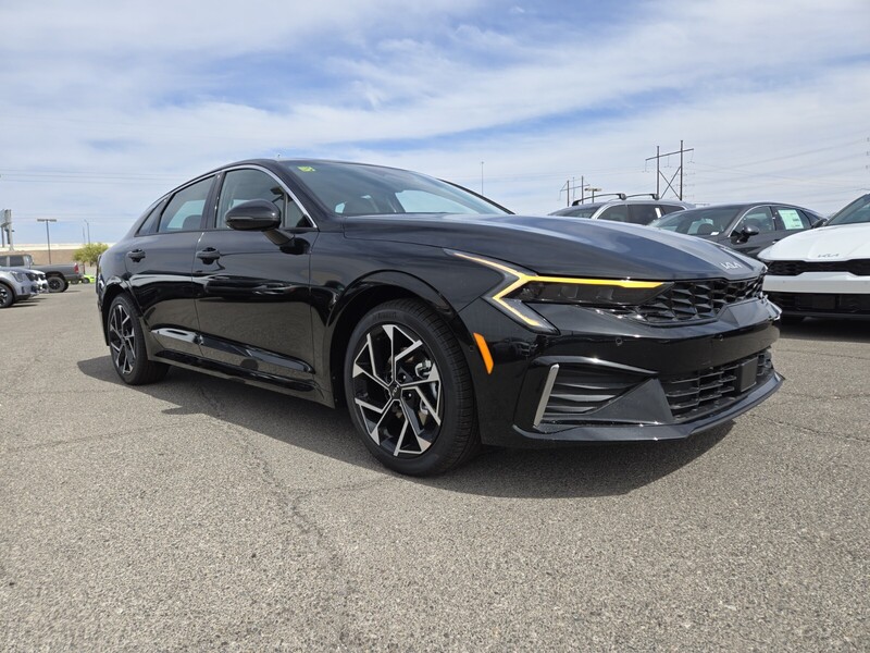 2025 Kia K5 EX photo 2