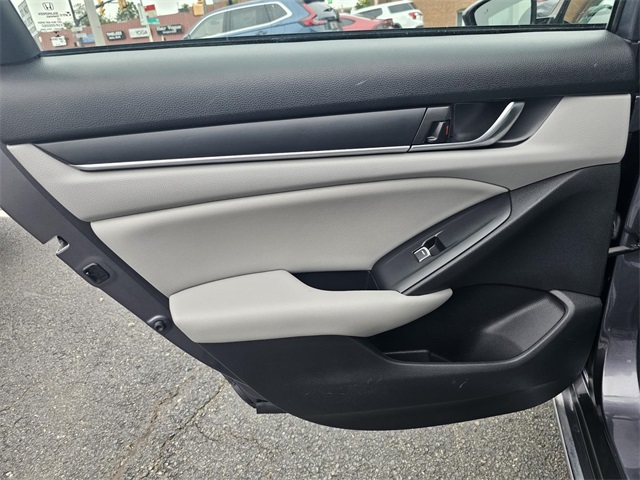 2019 Honda Accord EX photo 13