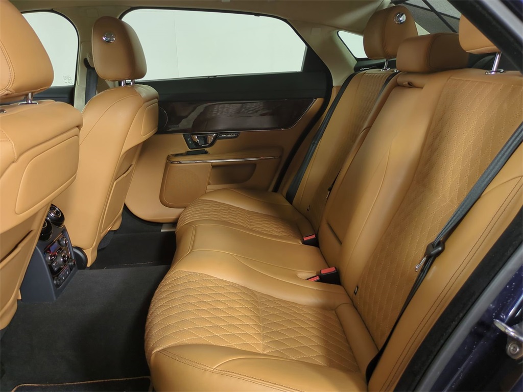 2017 Jaguar XJ XJL Portfolio photo 13