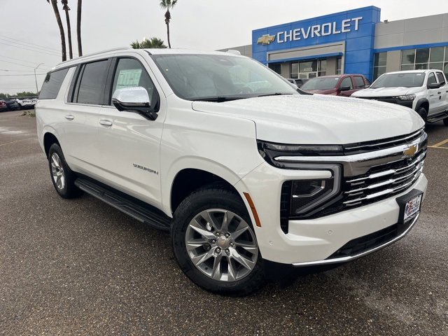 2025 Chevrolet Suburban Premier's photo