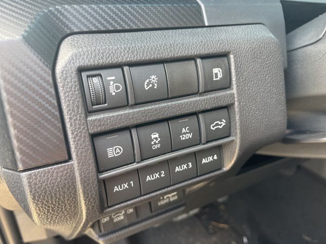 2025 Toyota Tacoma TRD Pro 4x4 photo 13