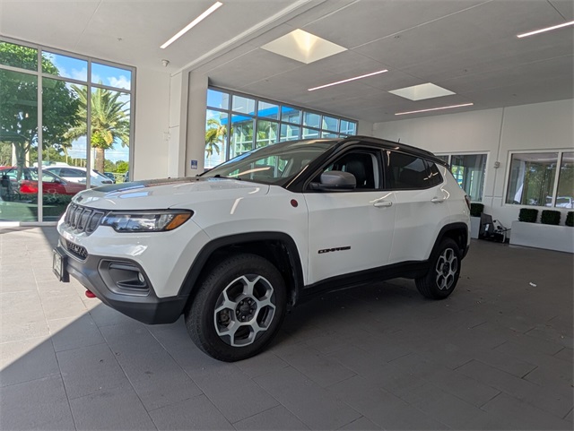 2022 Jeep Compass Trailhawk photo 3