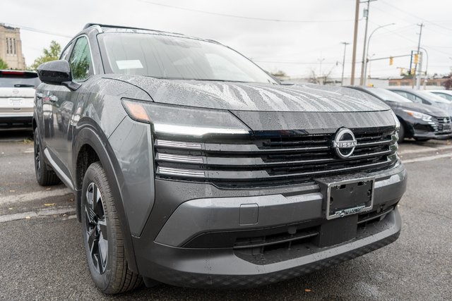 2026 Nissan Kicks SV photo 3