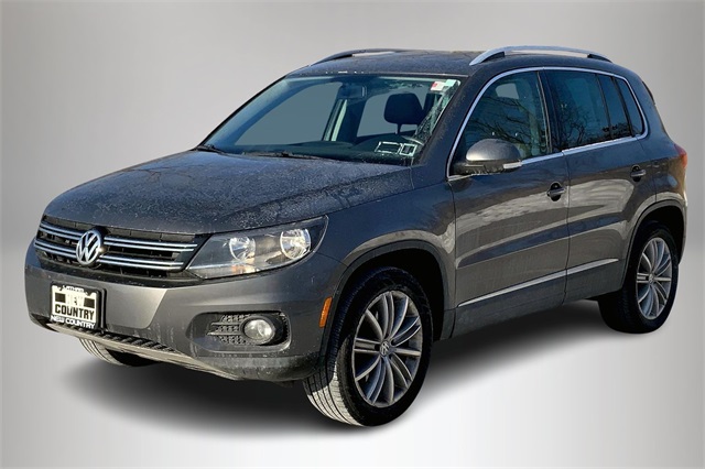 Used 2014 Volkswagen Tiguan SEL with VIN WVGBV3AX4EW599346 for sale in Latham, NY