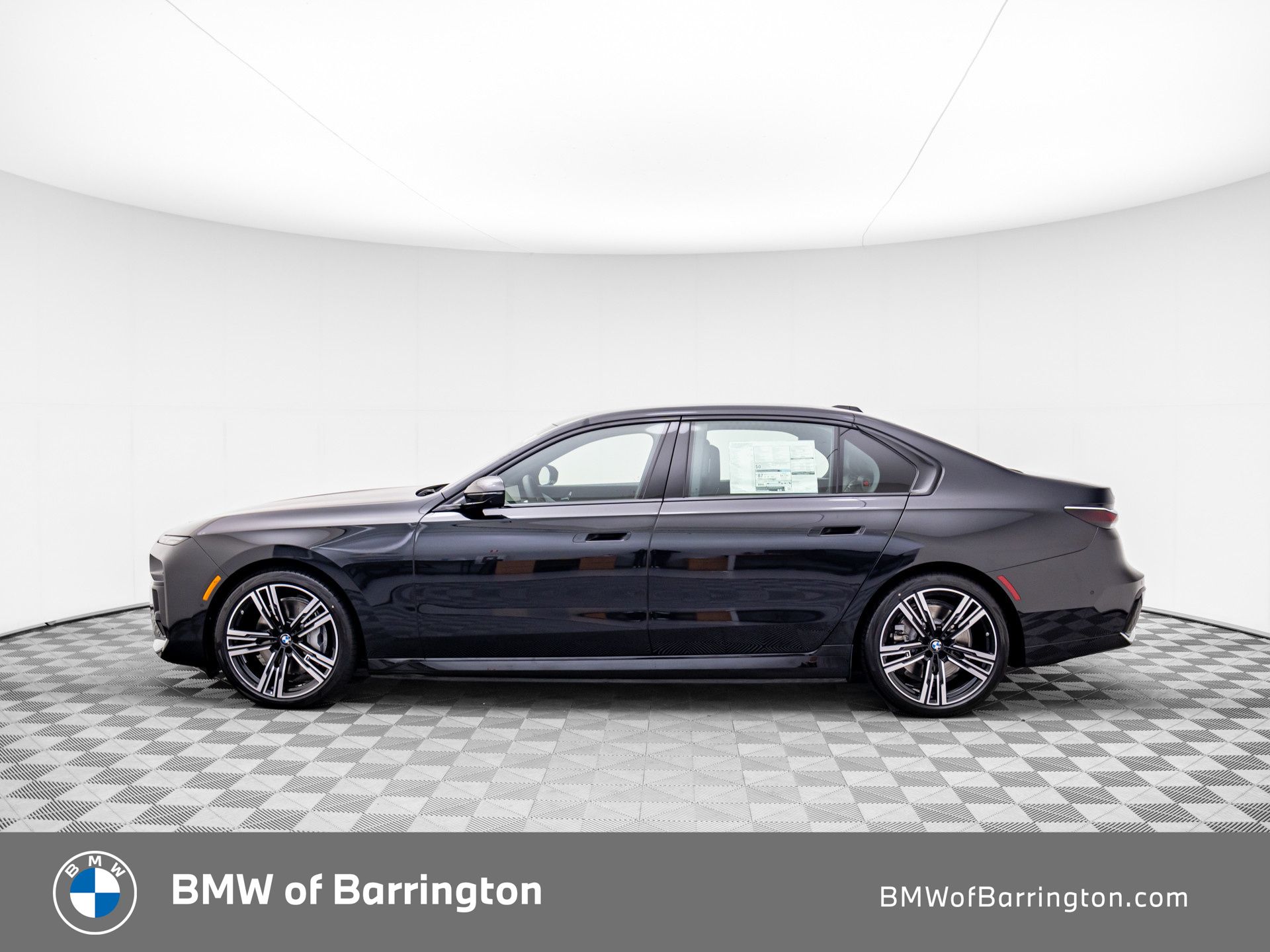 New 2025 Black Sapphire Metallic BMW xDrive60 image 2