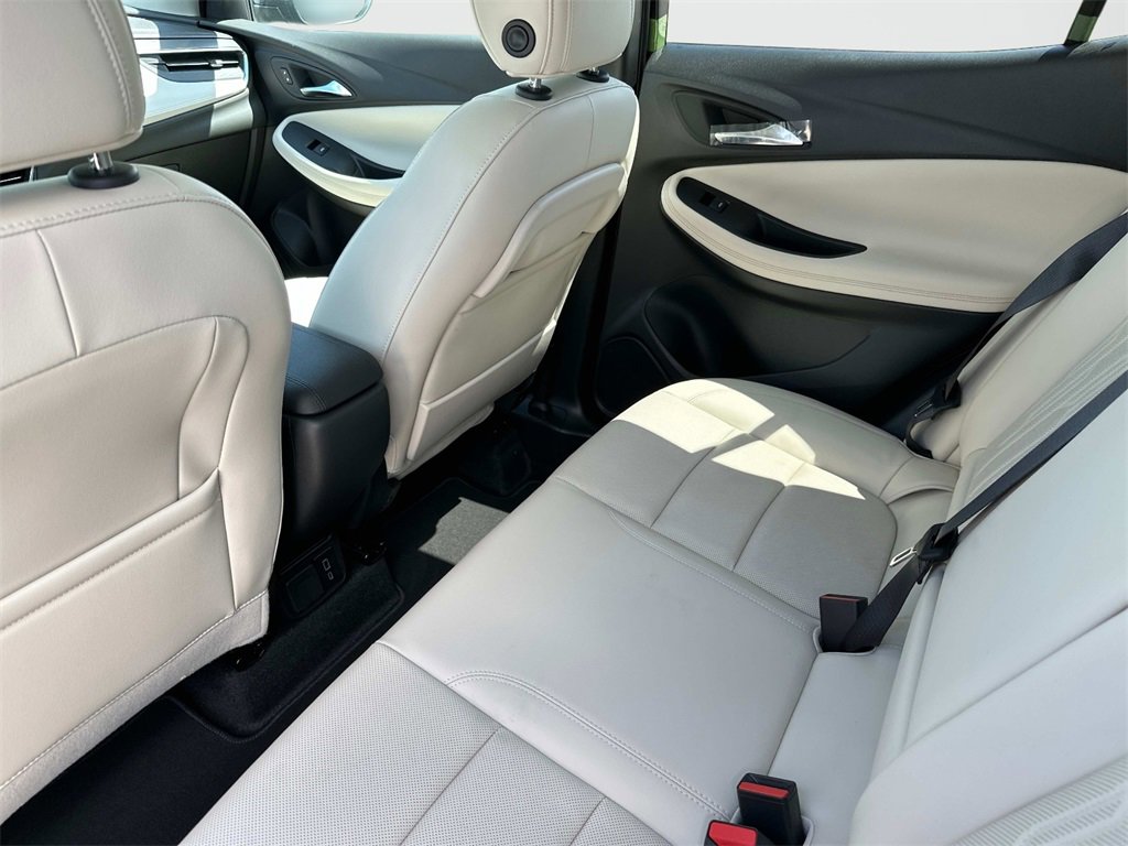 2026 Buick Encore GX Avenir photo 10