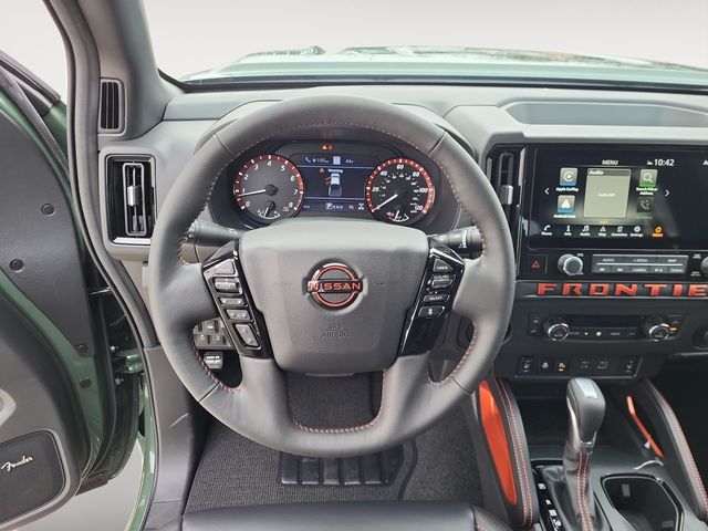 2025 Nissan Frontier PRO-4X photo 13