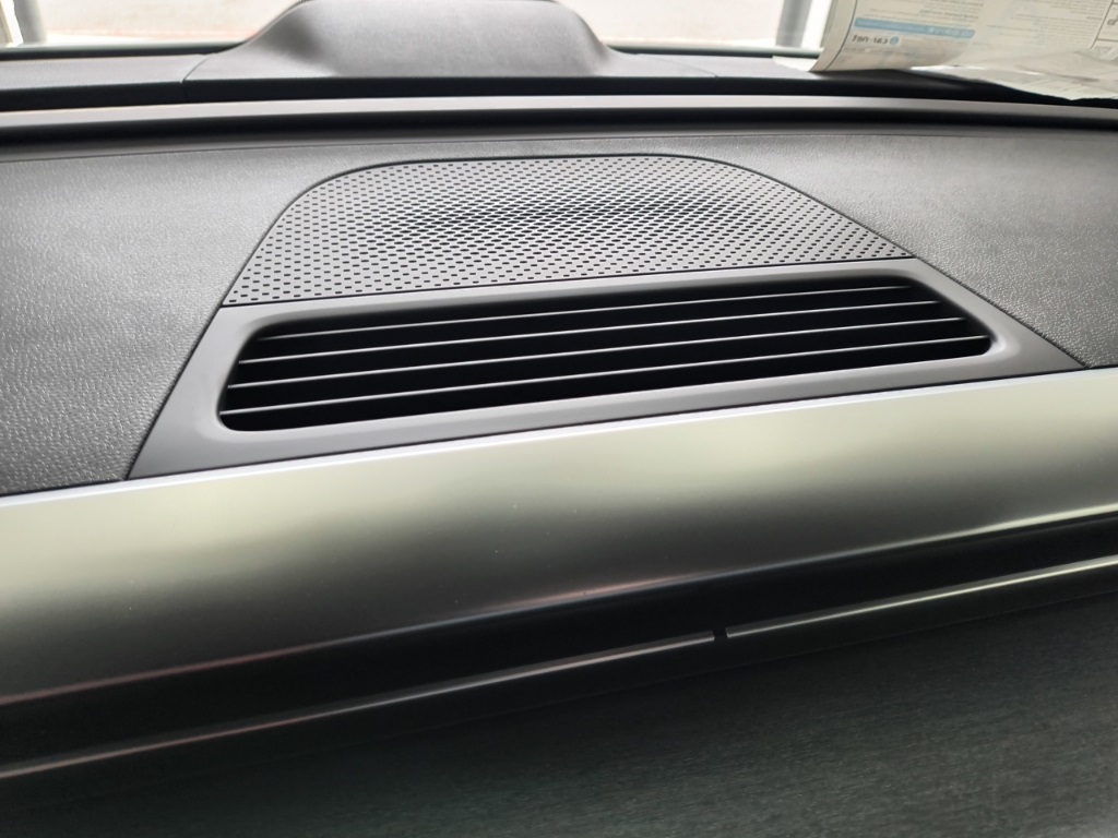 2025 Volkswagen ID. Buzz Pro S photo 54