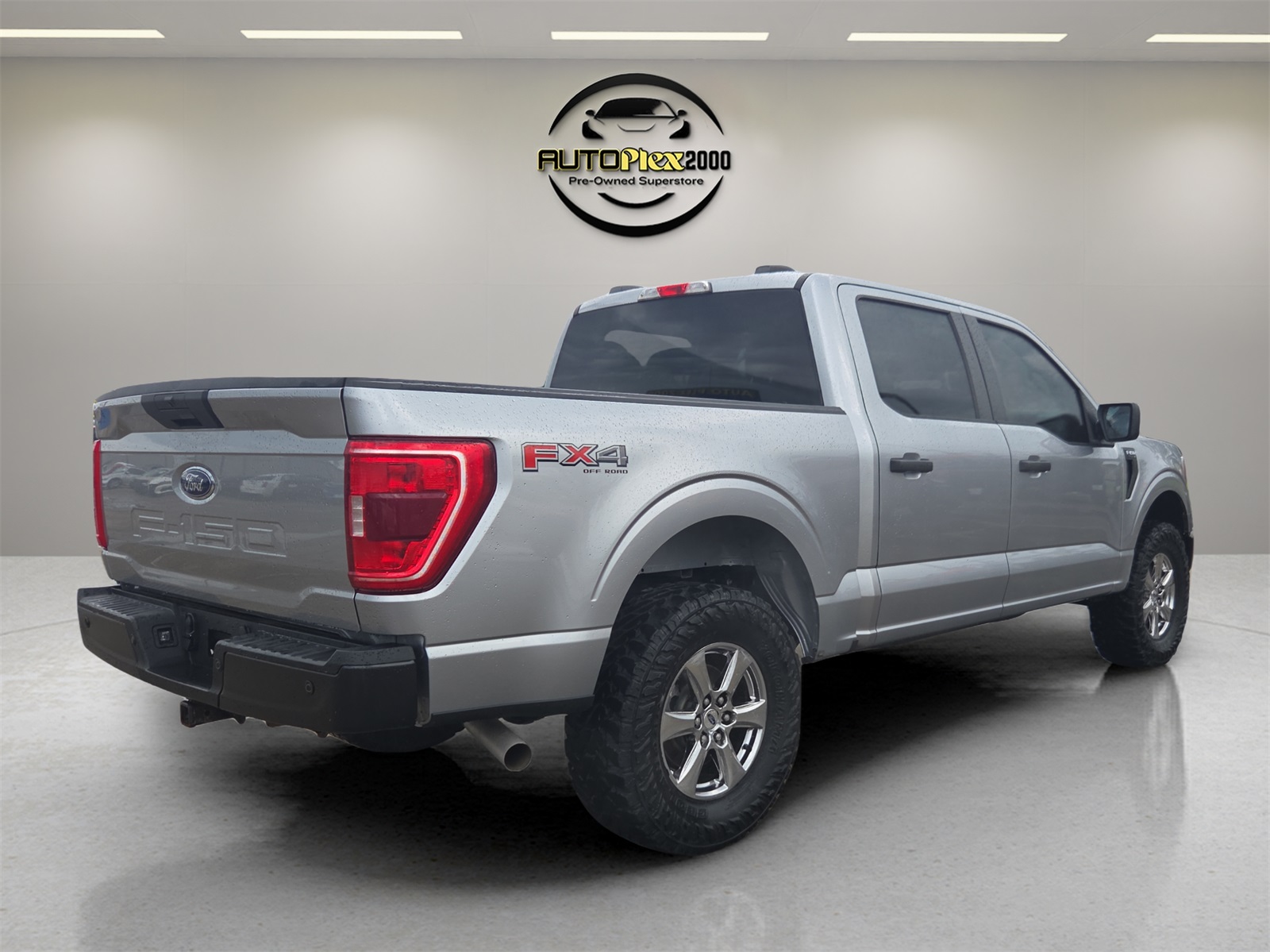2023 Ford F-150 XL photo 3
