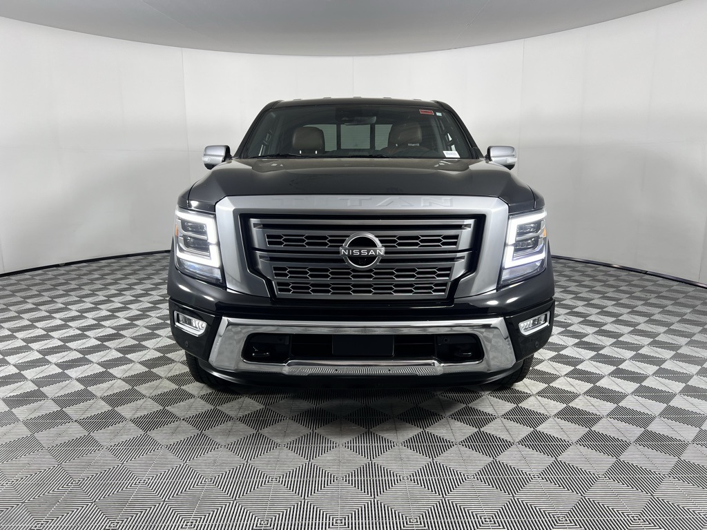 2023 Nissan Titan Platinum Reserve photo 8