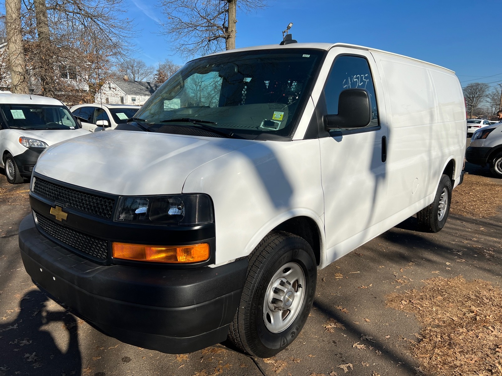 2021 Chevrolet Express Cargo Van photo 3