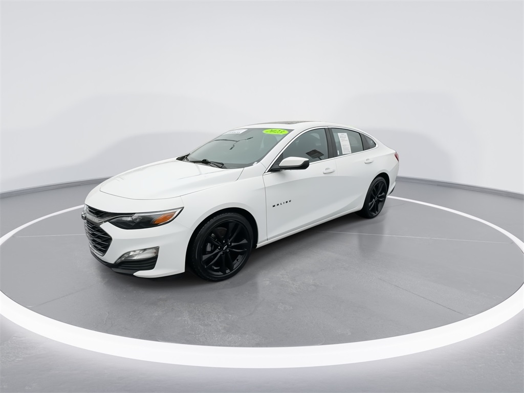 2023 Chevrolet Malibu 1LT photo 3