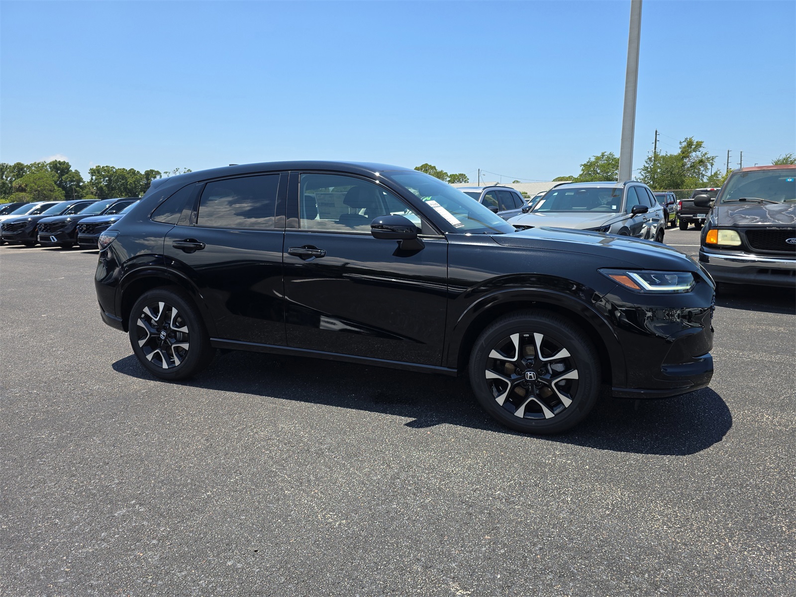 2026 Honda HR-V EX-L photo 2