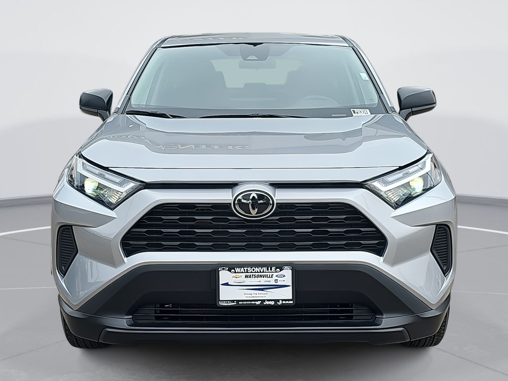 2024 Toyota RAV4 LE photo 5