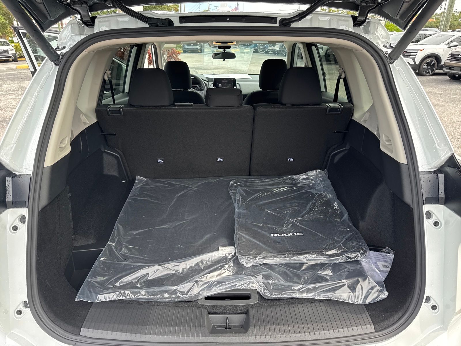 2026 Nissan Rogue SV photo 24