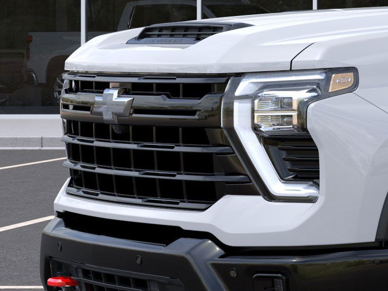 2025 Chevrolet Silverado 2500HD LTZ photo 13