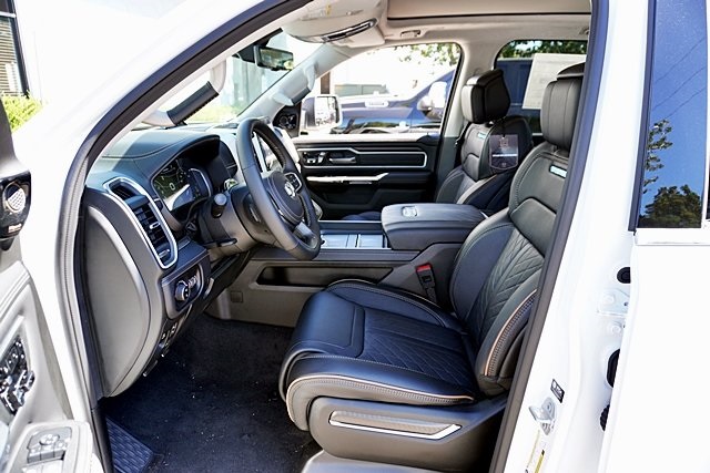 New 2026 Ivory White Tri-Coat Pearl-Coat Exterior Paint RAM Tungsten image 24