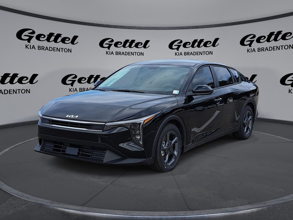 2025 Kia K4 LXS's photo