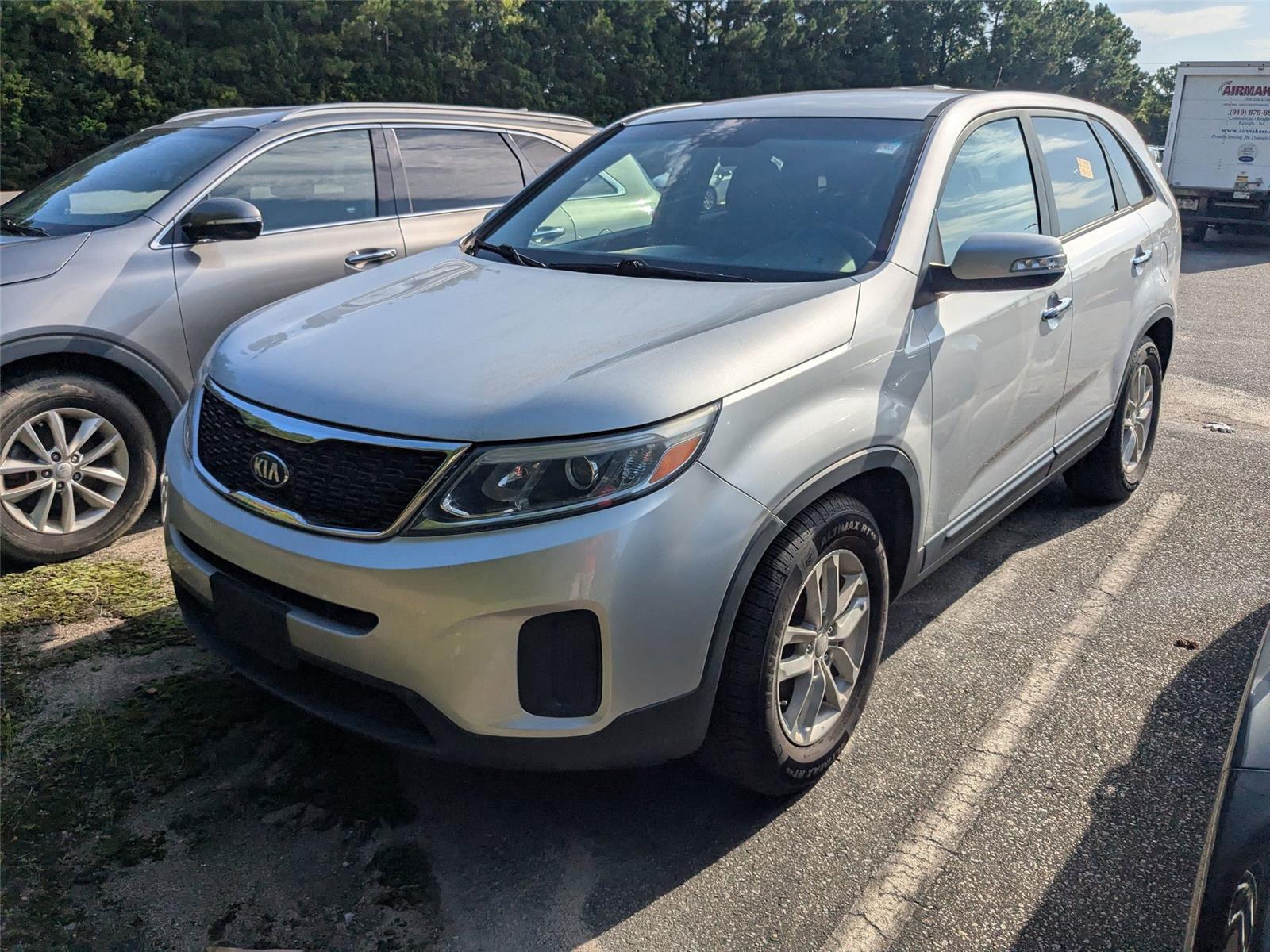 2014 Kia Sorento LX photo 2