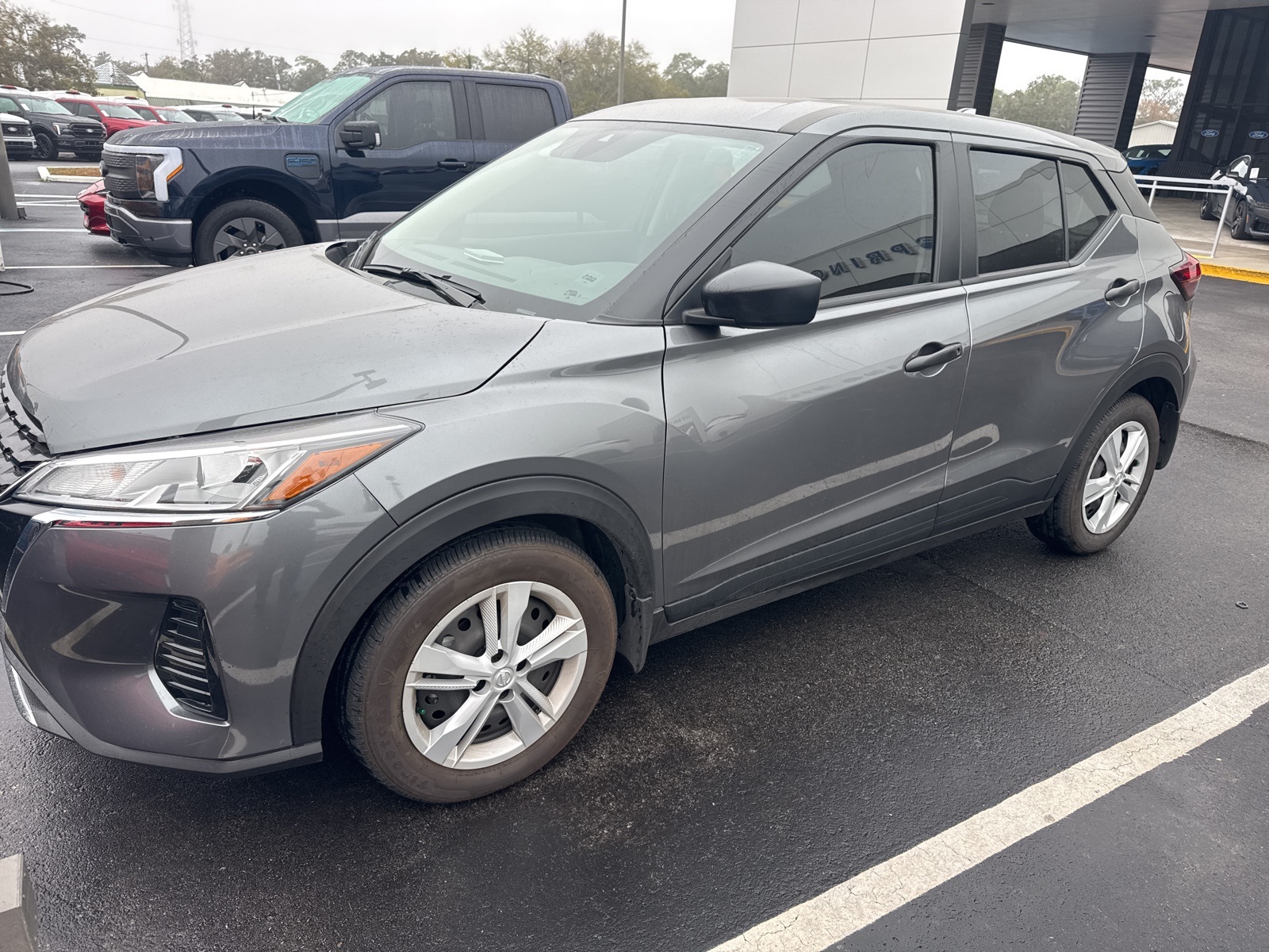 Used 2024 Nissan Kicks S with VIN 3N1CP5BV2RL579901 for sale in Spring Hill, FL