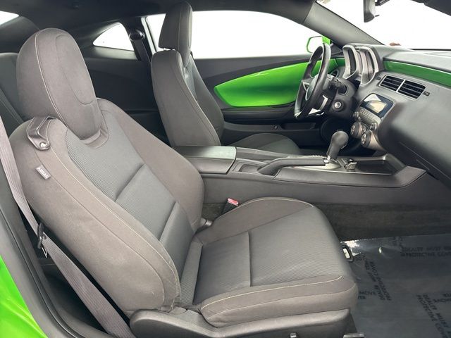 2010 Chevrolet Camaro 1LT photo 17