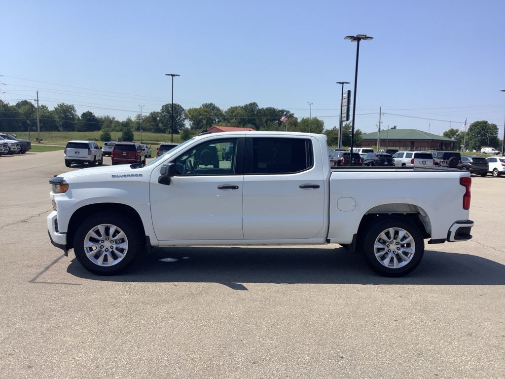 2019 Chevrolet Silverado 1500 Custom photo 4