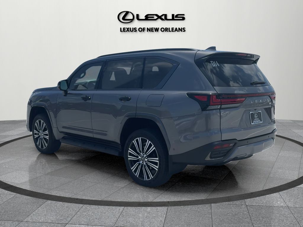 2025 Lexus LX Luxury photo 4
