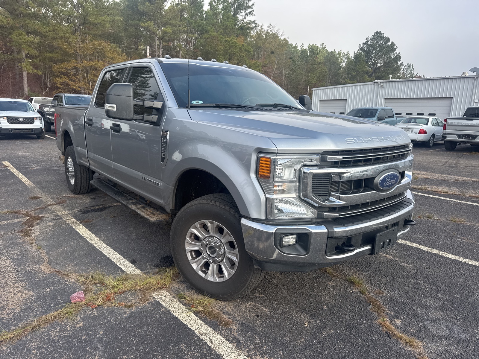 2022 Ford F-350 Super Duty XLT's photo