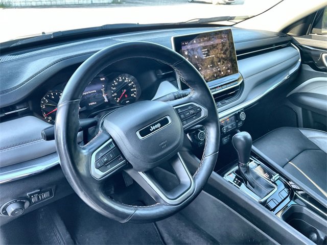 2022 Jeep Compass Limited photo 2