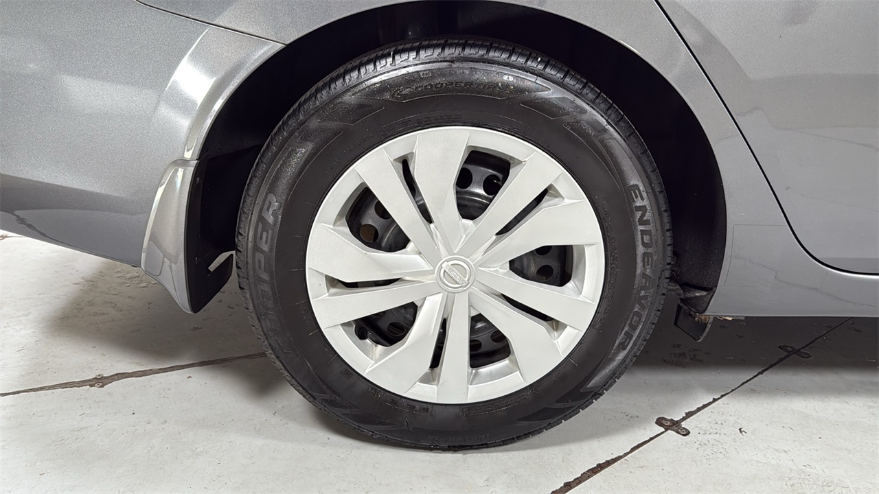 2021 Nissan Versa 1.6 S photo 22
